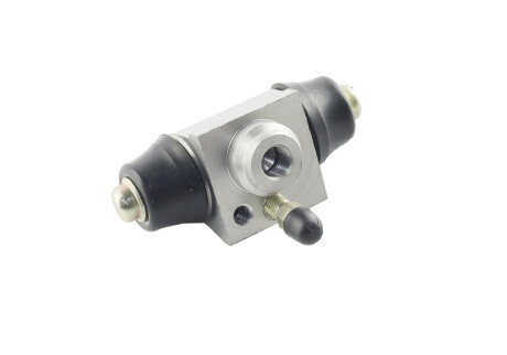 Цилиндр тормозной рабочий AND 3L611005