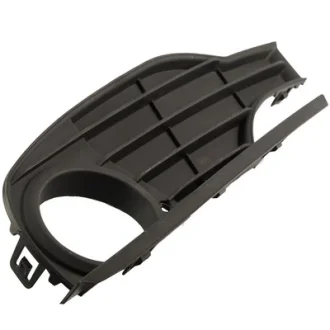 Решетка передней противотуманной фары Bapmic ATPP1212125003