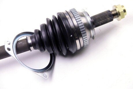 Полуось(привод) Master/Movano 2.2dCi/dTi Л. (+ABS) BGA DS7312LA