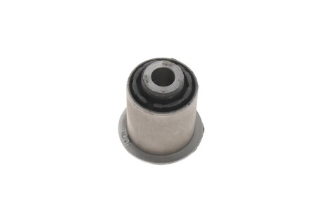 Сайлентблок рычага BLUE PRINT ADBP800517