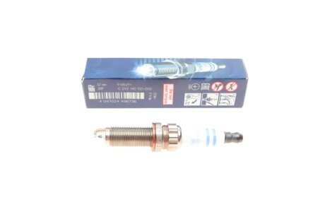 Свеча зажигания BOSCH 0 242 140 521