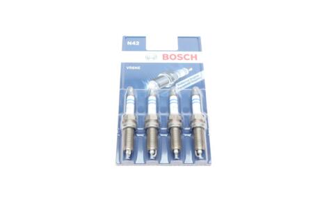 Свеча зажигания BOSCH 0 242 140 802