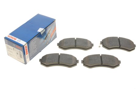 Тормозные колодки передние BOSCH 0 986 424 489