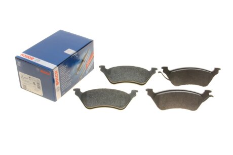 Комплект тормозных колодок из 4 шт. дисков BOSCH 0986424816