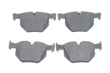 Комплект тормозных колодок BOSCH 0986424882