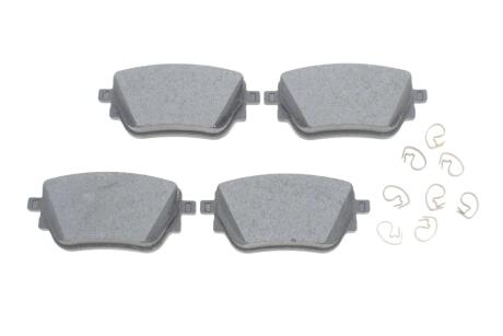 Тормозные колодки, дисковые BOSCH 0986424889