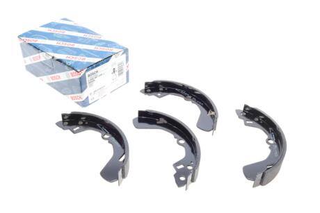 Колодки гальмівні барабанні (комплект 4 шт) BOSCH 0986487436