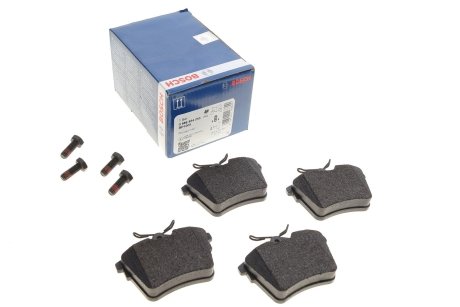 Тормозные колодки задние BOSCH 0 986 494 095