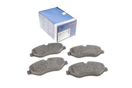 Комплект тормозных колодок. BOSCH 0986495098