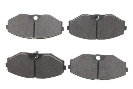 Комплект тормозных колодок из 4 шт. дисков BOSCH 0986495147