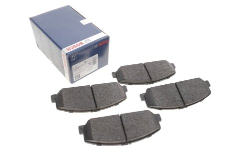 Комплект тормозных колодок из 4 шт. дисков BOSCH 0986495375