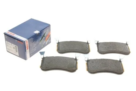 Тормозные колодки передние BOSCH 0 986 495 398
