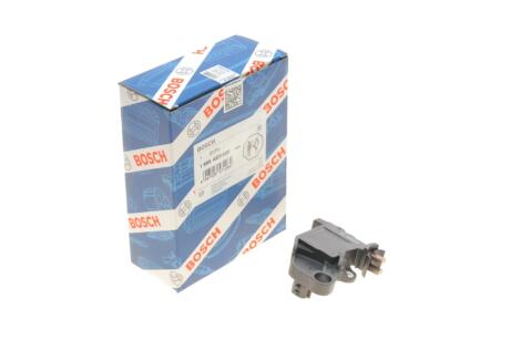 Регулятор напруги генератора BOSCH 1986AE0020