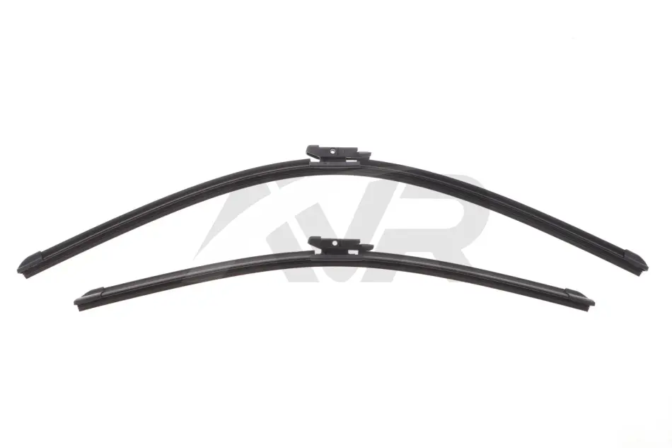 Щітки склоочисника (700/550мм) Citroen C5/Opel Zafira 05- BOSCH 3397007221 (фото 1)