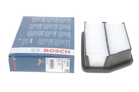 Воздушный фильтр BOSCH F 026 400 228