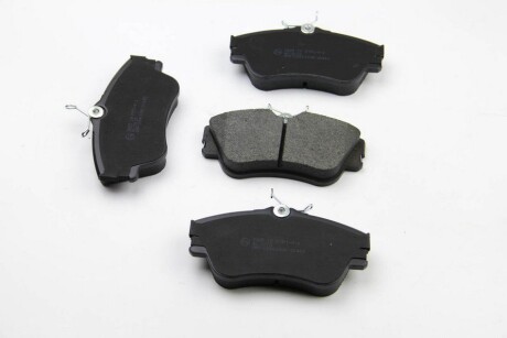 Тормозные колодки пер. T4 1.9TD/2.4D >99 (R15)(невент.диск) BREMSI BP2625