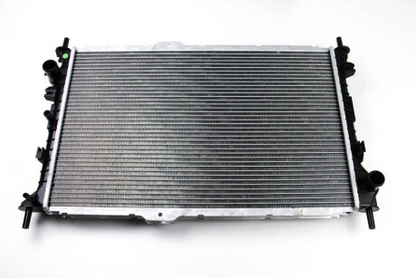 Радиатор охлаждения Connect 02- (-AC) BSG BSG 30-520-017