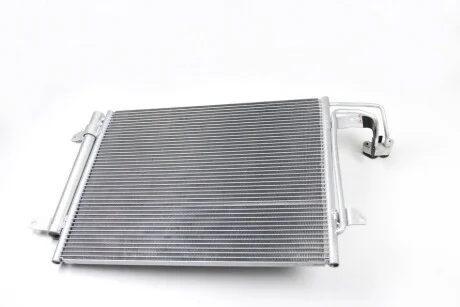 Радиатор кондиционера Caddy 04-/Touran 03- BSG BSG 90-525-005