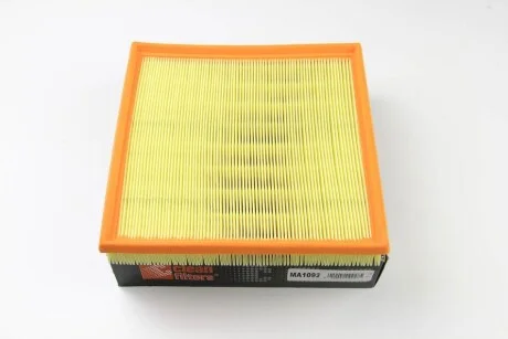 Фильтр воздушный BMW 3 (E36) 1.6/1.8i CLEAN FILTERS MA1092