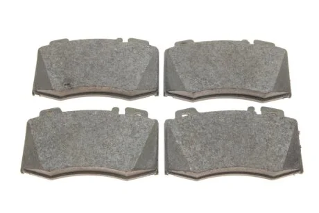 Тормозные колодки дисковые MERCEDES C(W203,C203)/E(W211) "F "00-11 Delphi LP1828