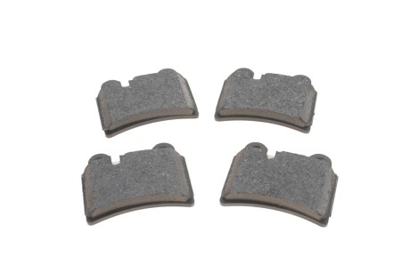 A_Тормозные колодки дисковые VW Touareg "R "02-10 Delphi LP2061