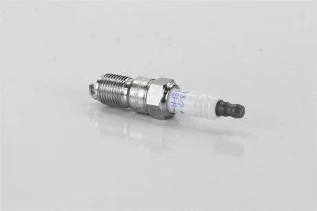 Свеча зажигания DENSO PT16EPRL13