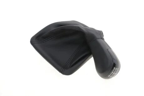 Ручка КПП с пыльником черный 6 ступ Skoda Octavia (04-08)  DPA 77111639702