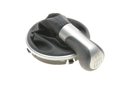 Ручка КПП с пыльником черный 5 ступ (серебристая ручка) Skoda Fabia (07-10),Roomster (06-10)/VW Polo (05-09)/Seat Ibiza (08-10) DPA 87110767902