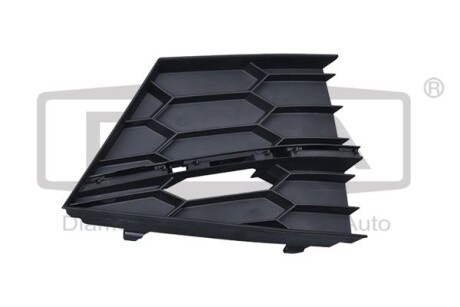 Решетка бампера праваяя DPA 88531799702