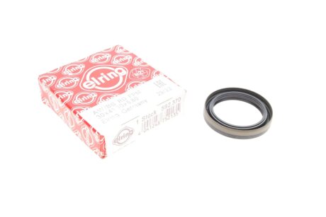 Сальник колінвалу ELRING 592.370