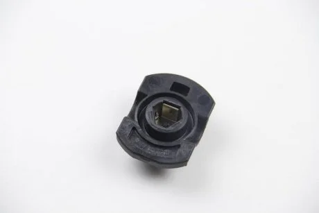Бегунок распределителя зажигания Mazda 323/626 1.3-2.0i 91-04  Facet FACET 3.8331/32
