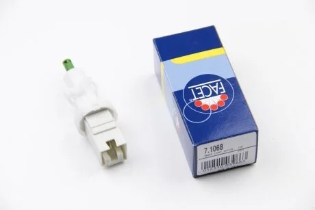 Датчик стоп-сигнала Jumper/Ducato/Boxer 94- (7.1068) Facet FACET 71068