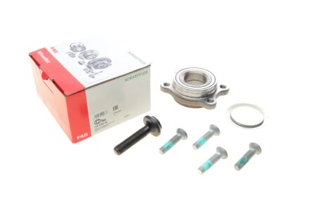 Подшипник ступицы (комплект) FAG 713 6104 30