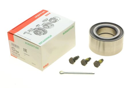 Підшипник маточини (комплект) FAG 713 6702 30