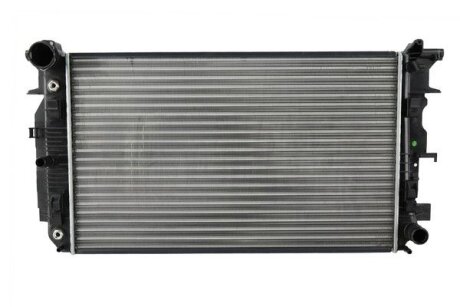 Радіатор охолодження SPRINTER/CRAFTER 1.8-3.5 06-18 FAST FT55533