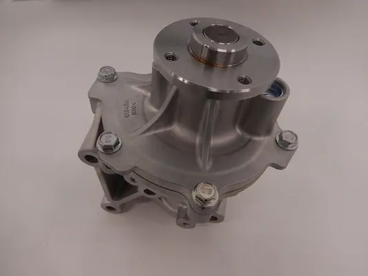Насос водяной с патрубком Mitsubishi ASX 1.8 DI-D 10-/ Lancer 2.2D 10-/ L200 2.2 GMB GWM104AH (фото 1)