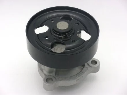 Насос водяной Nissan Primera 2.0 02-08/ Teana 2.0/2.5 03-13/ X-Trail 2.0/2.5 02- GMB GWN86A