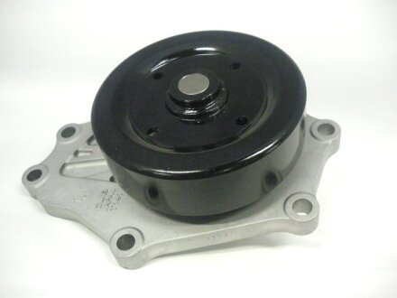 Насос водяний Toyota Avensis/ Corolla Verso/ Rav-4 2.2D 05-13 GMB GWT141A