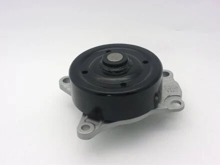 Насос водяной Toyota Yaris 1.0 05-20  GMB GWT142A