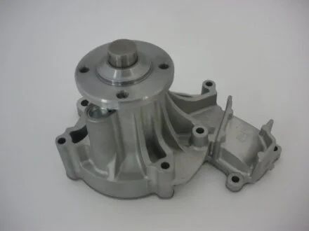 Насос водяний Toyota 4 Runner 3.0 TD 93-02/ Hilux 2.5 D-4D 01-15/ Land Cruiser Prado 3.0 D-4D 02-09  GMB GWT150A