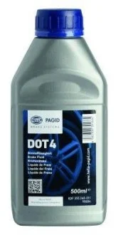 Жидкость тормозная DOT 4, 500мл. HELLA 8DF355360011