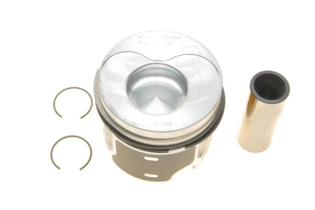 Поршень KOLBENSCHMIDT 40421620