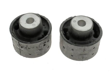 Сайлентблок балки підвіски LEMFORDER 16985 01