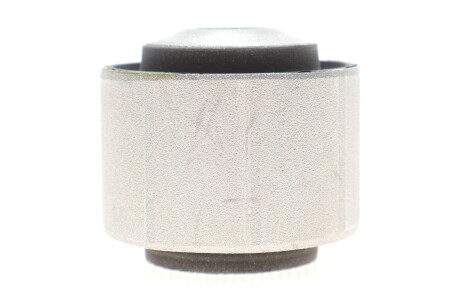 Фото 1 - сайлентблок LEMFORDER 33718 01 Сайлентблок LEMFORDER 33718 01 (фото 1)