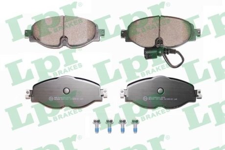 Комплект тормозных колодок LPR 05P1834