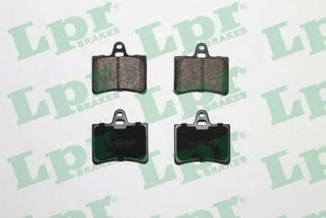 Комплект тормозных колодок LPR 05P800