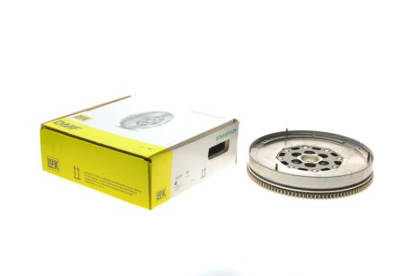 Маховик LuK 415 0241 10