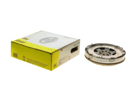 Маховик LuK 415 0442 10