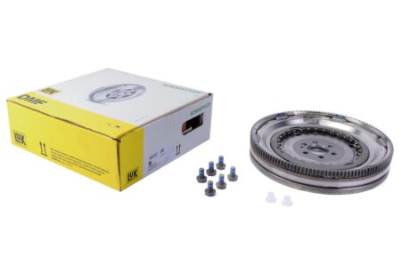 Маховик LuK 415 0531 09