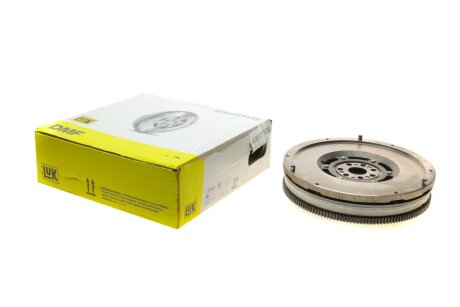 Маховик LuK 415 0677 10